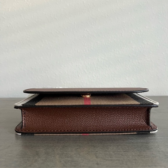 Burberry Hampshire Crossbody House Check Derby In Tan - Picture 7 of 12